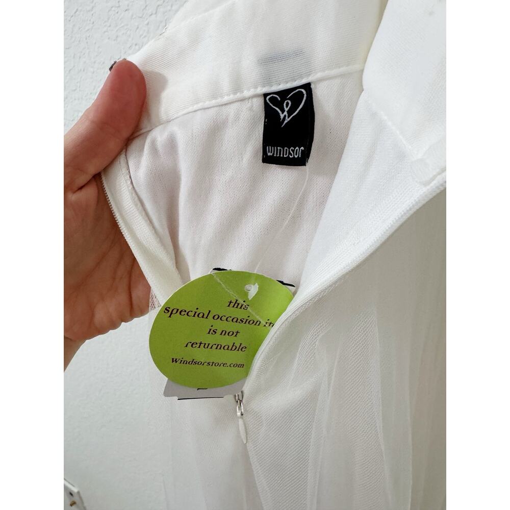 Windsor White Tulle Plunge Maxi Dress Open Back Formal Prom Bridal NWT Small - Picture 4 of 5